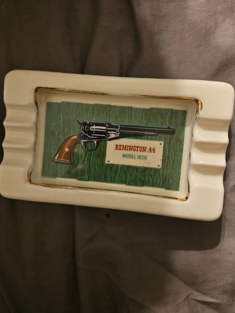Remington & Colt .44 Model 1860 Ceramic Advertising Ashtray B&B USA vintage